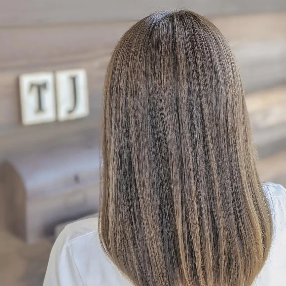ミディアム カラー 吉村 周馬のヘアスタイル