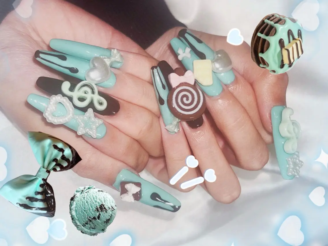 ネイル すずき 🎀のネイルデザイン