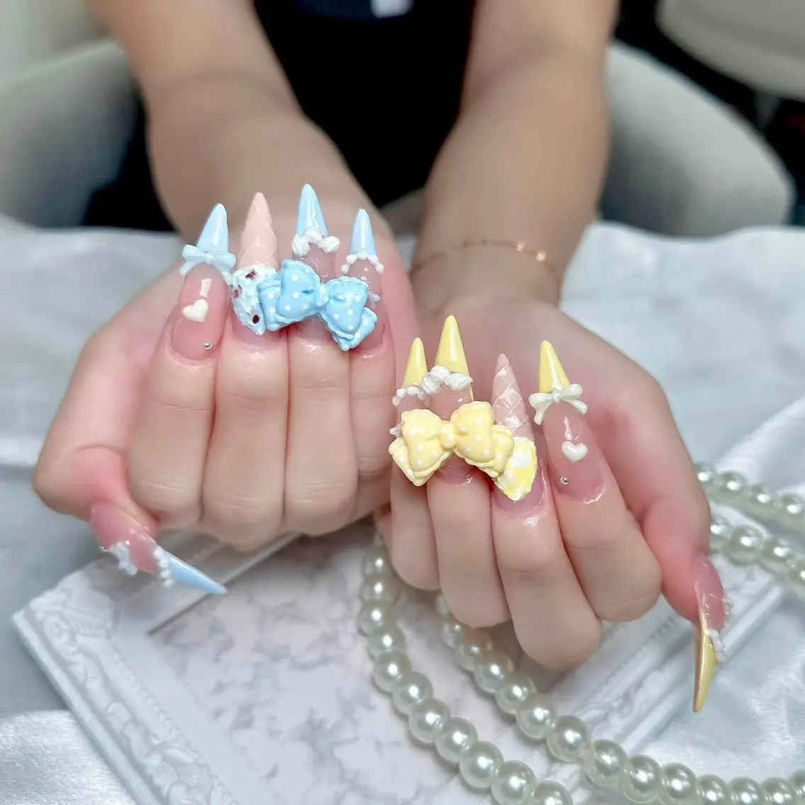 ネイル キラキラネイル 韓国ネイル ロングネイル マグネットネイル 持ち込み ハンドネイル Chiee Bling.Nailのネイルデザイン