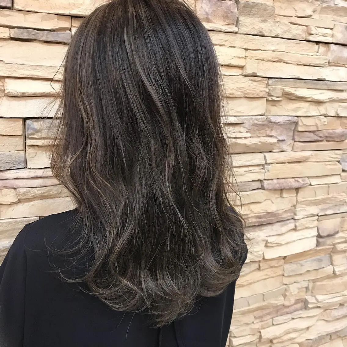 セミロング カラー 髪質改善will hairdesignのヘアスタイル