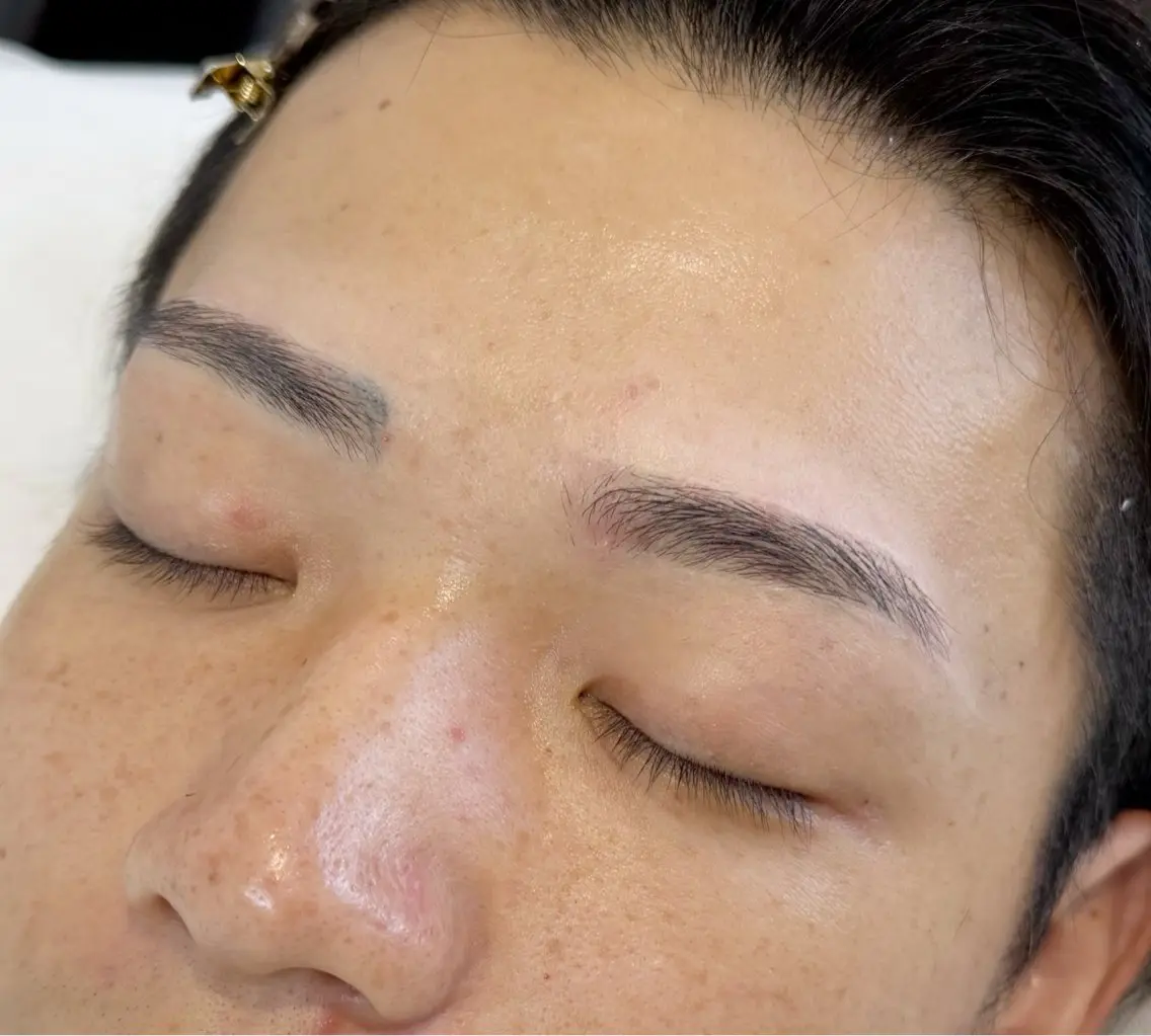 当日限定 men'sアイブロウwaxの写真