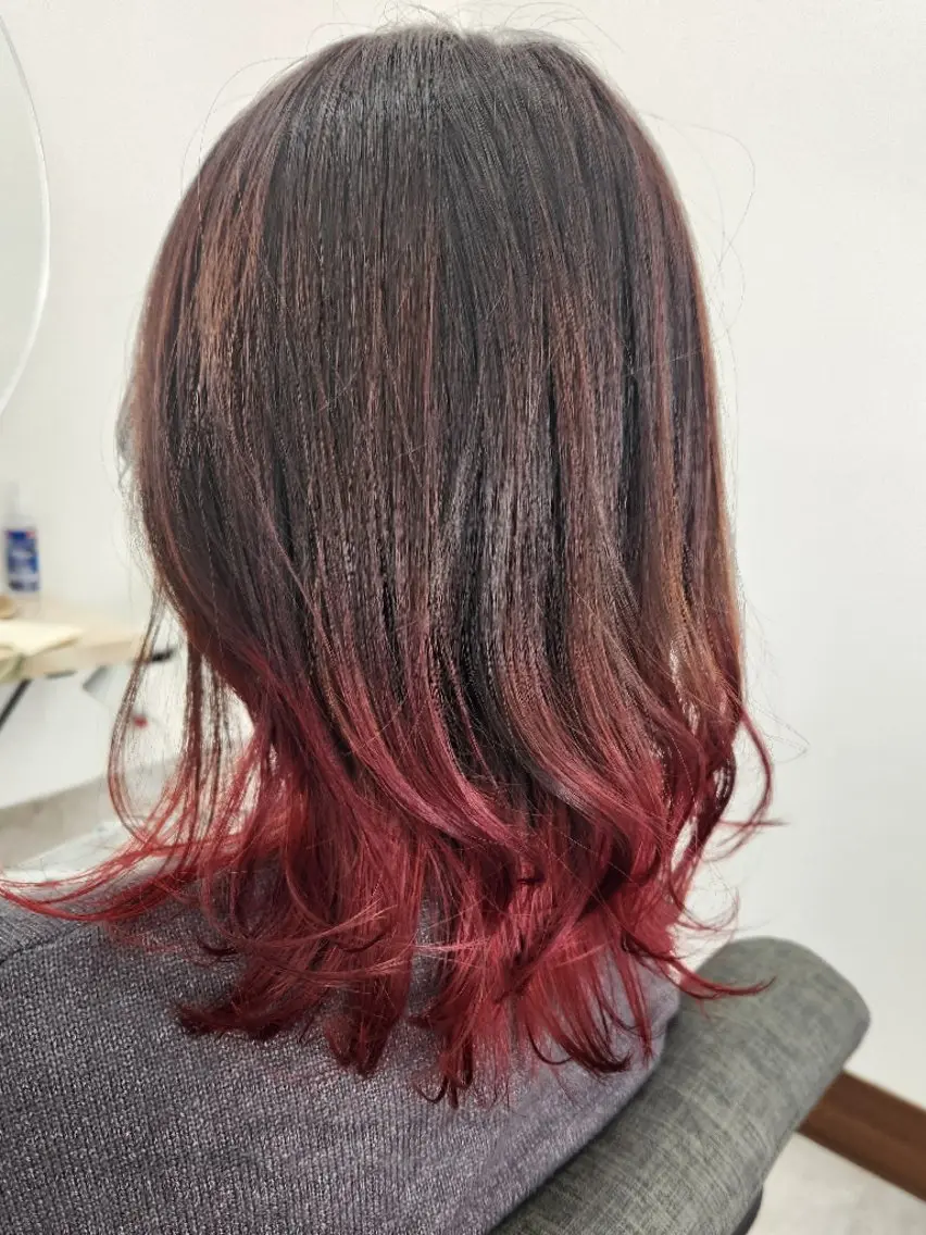 ミディアム カラー ブリーチ ブラウンカラー グラデーションカラー ピンクカラー ピンクブラウン ✂ AYAのヘアスタイル