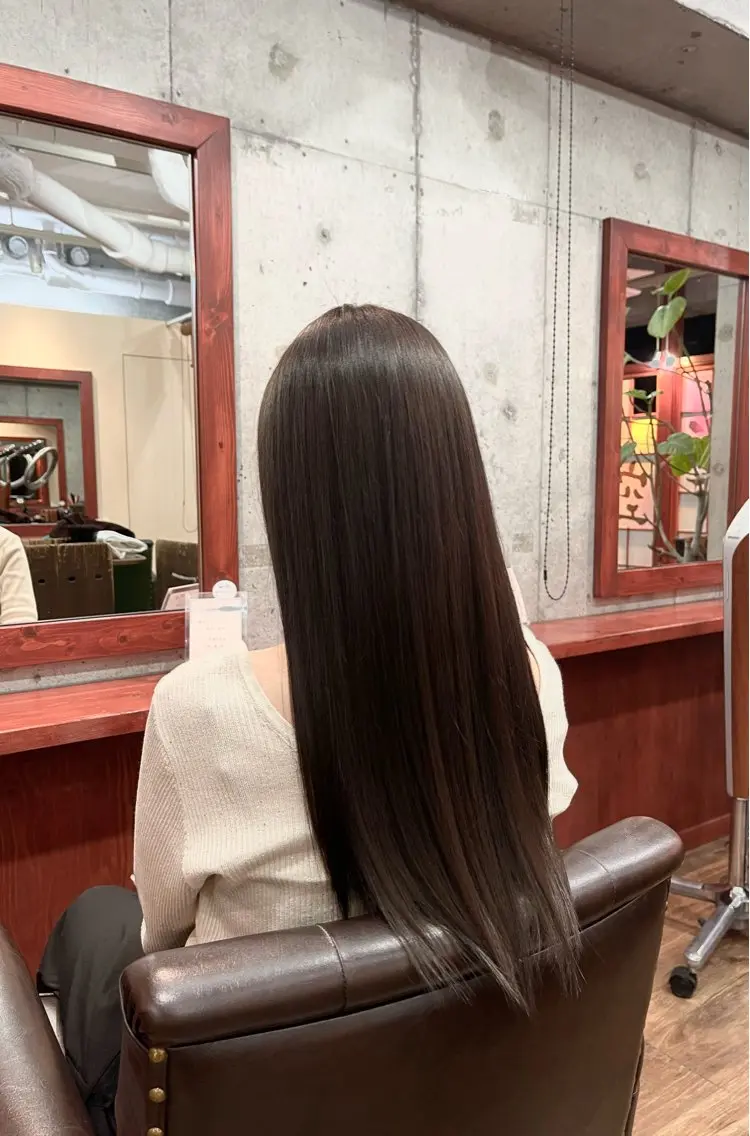 ロング 酸性ストレート 縮毛矯正 テライ ケイショウのヘアスタイル