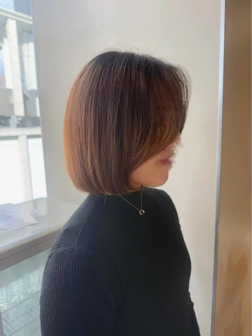 ショート カラー 内田 志乃のヘアスタイル