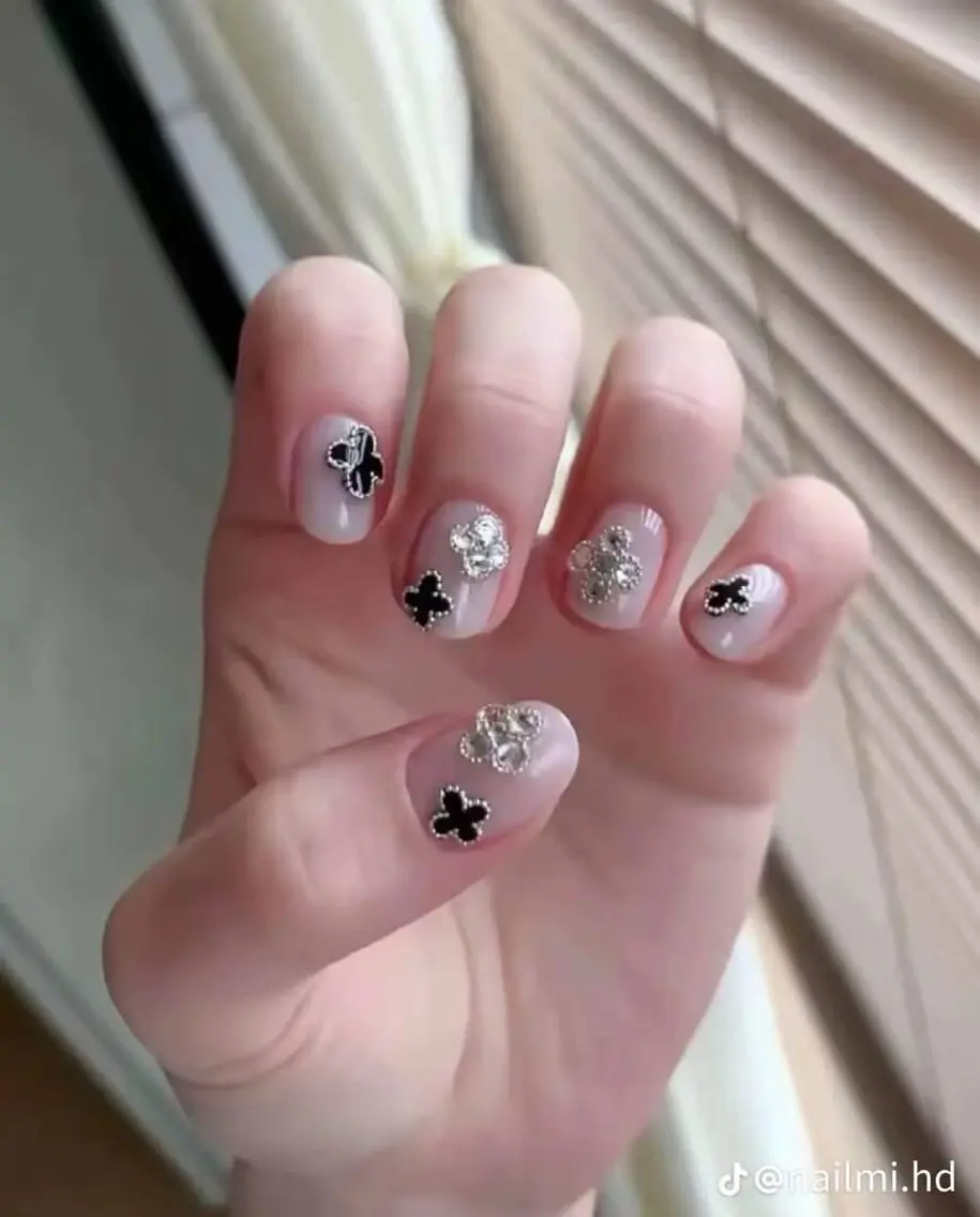 ネイル チークネイル フットネイル フレンチネイル グラデーション 韓国ネイル YUKI NAILのネイルデザイン