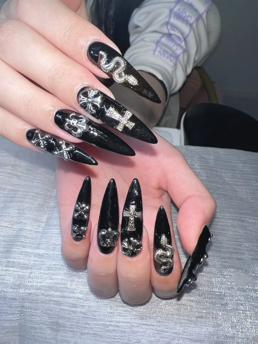 ネイル オーロラネイル チークネイル 長さ出し フットネイル フレンチネイル Lee Nailsのネイルデザイン