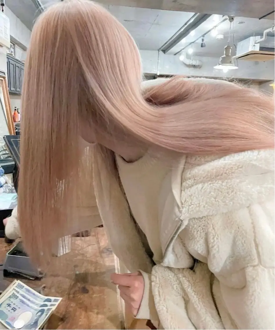 ロング カラー ベージュカラー ブリーチ ケアブリーチ ピンクカラー ピンクベージュ ✨🩷似合わせ🩷✨ ブリーチ🫰🏾前川のヘアスタイル