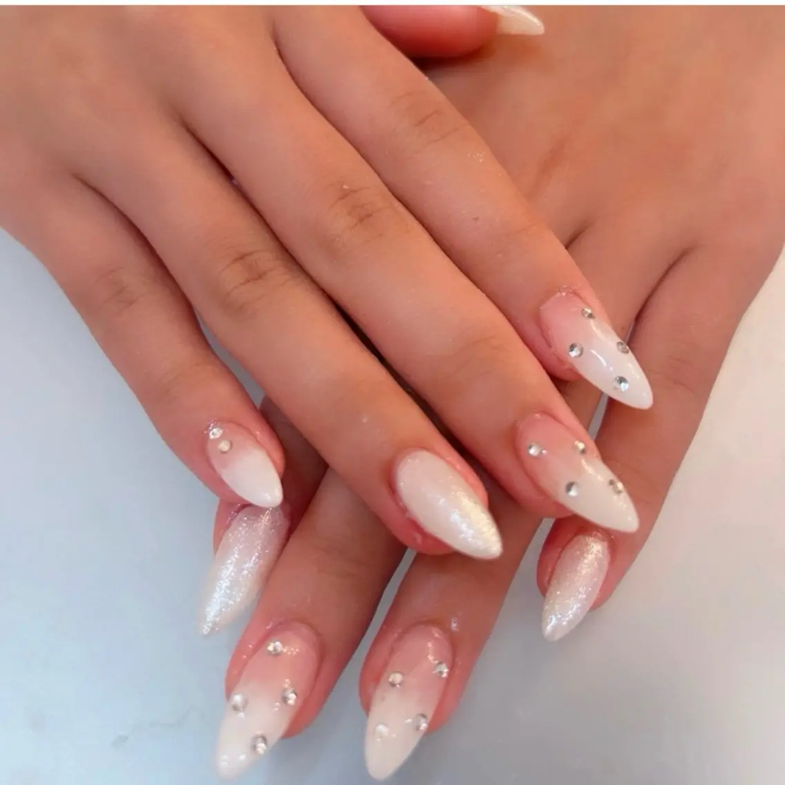 ネイル 長さ出し グラデーション ラメ(グリッター) ネイルチップ CherieNail 💗manaのネイルデザイン