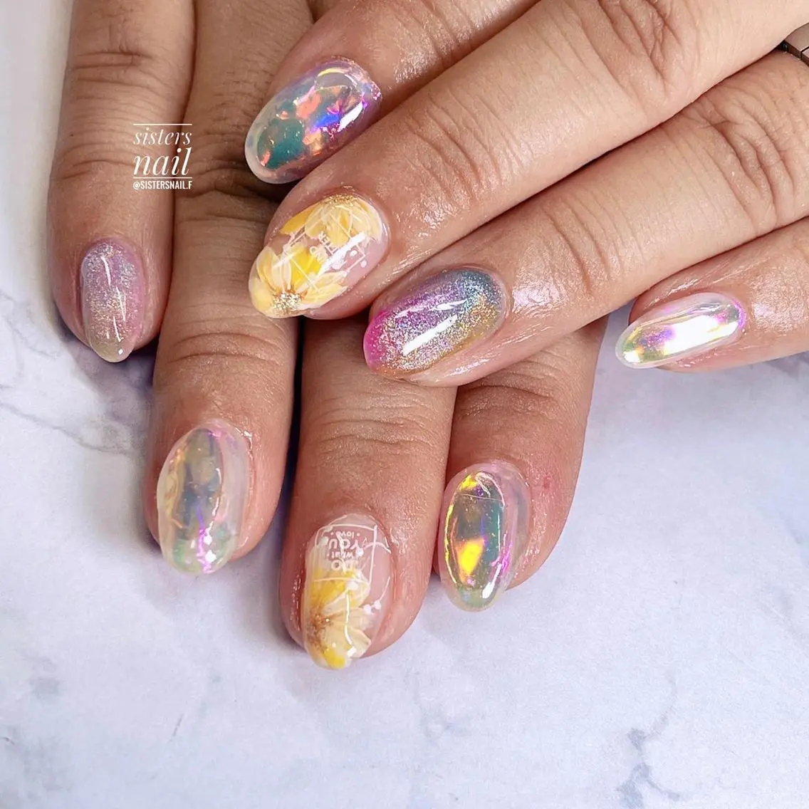 ネイル アートネイル オーロラネイル フラワーネイル 氷ネイル・うるうるネイル キラキラネイル sisters nail.fのネイルデザイン