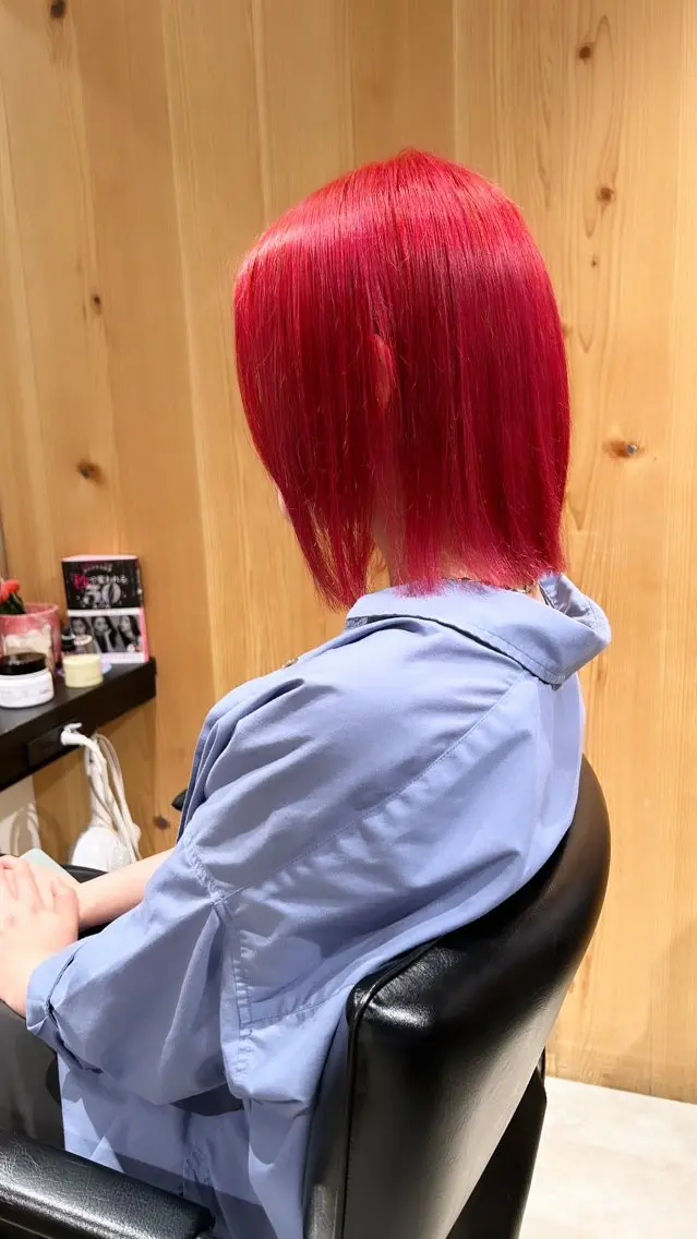 ショート カラー ブリーチ レッドカラー カット ヘアカラー トリートメント スキバサミを使わない カット🌼唯🌼のヘアスタイル