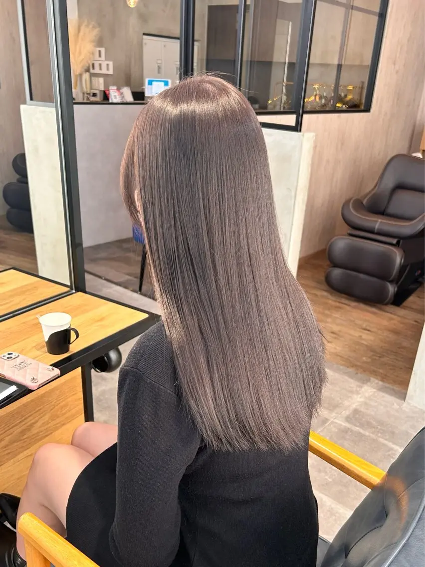 【5月期間限定🍁】似合わせカット+艶カラー+ケアトリートメント+超音波アイロン無料の写真