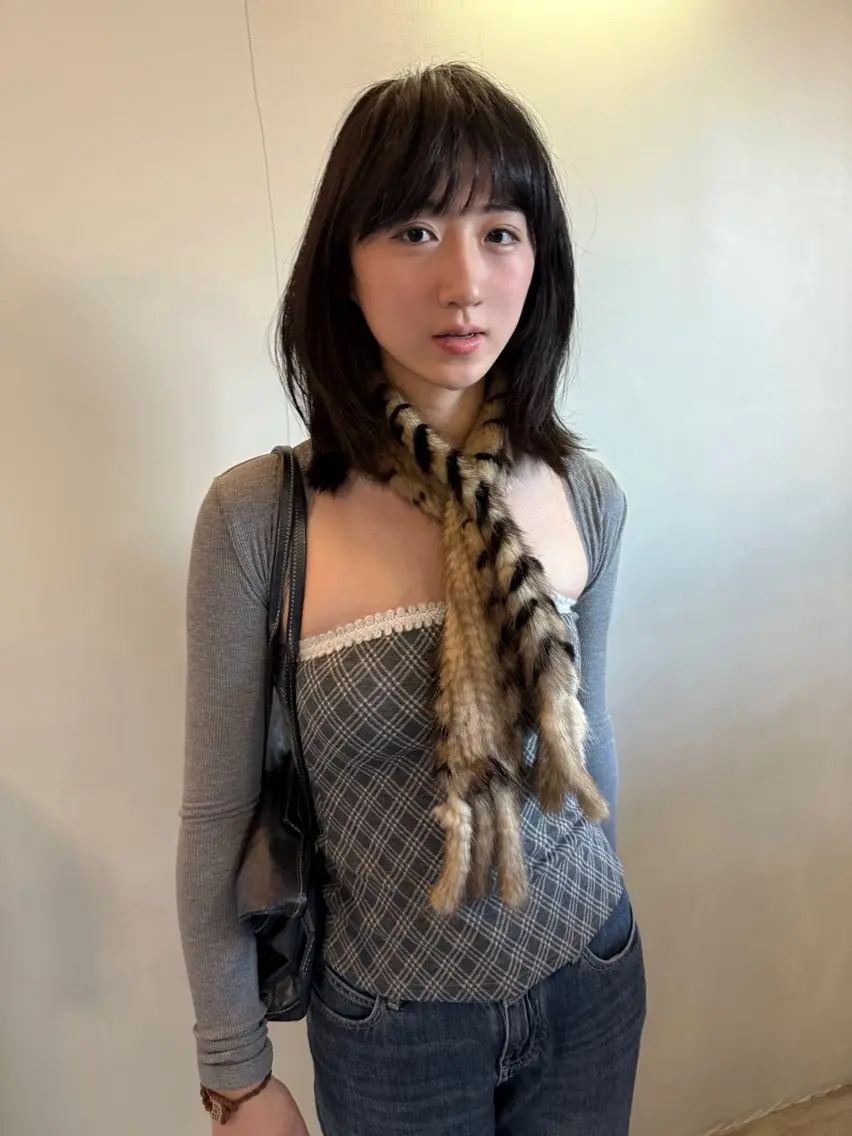 ミディアム レイヤーカット カット ヘアカラー トリートメント レイヤーカット\ウル フ　chinatsuのヘアスタイル