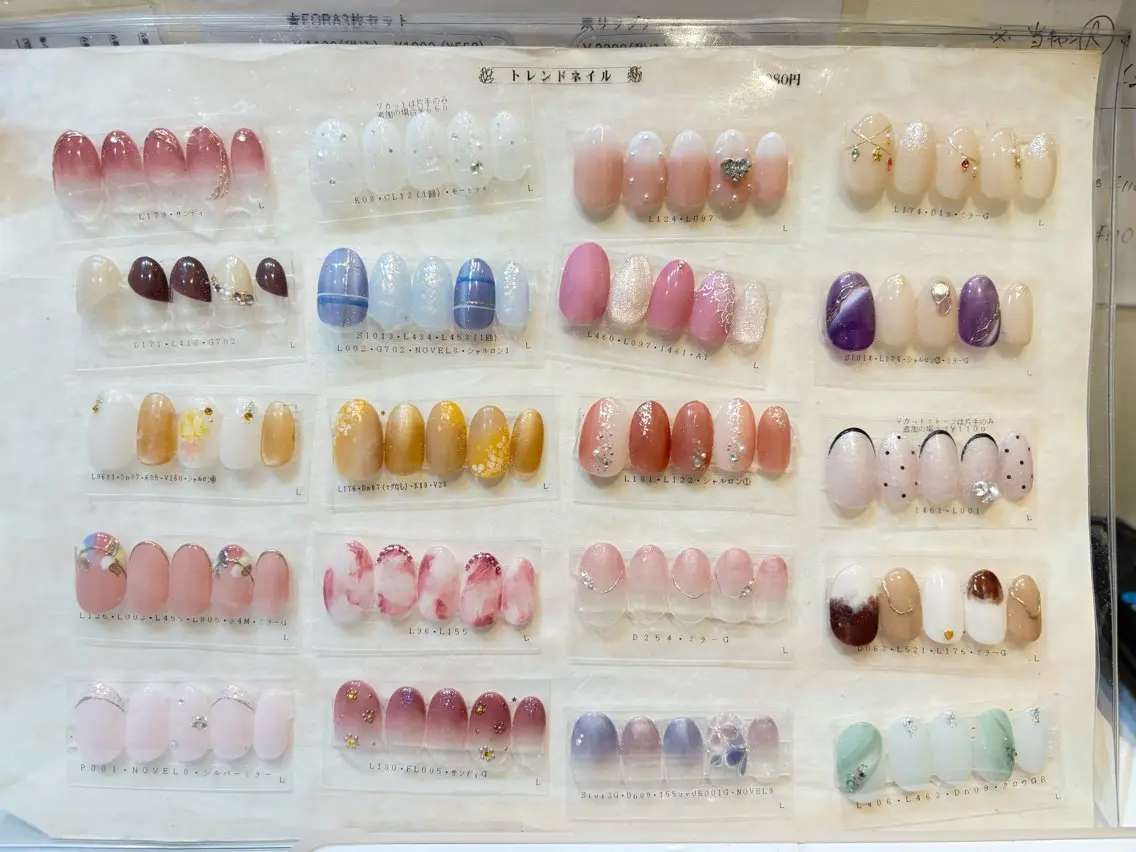 ネイル Y. Iwaneのネイルデザイン