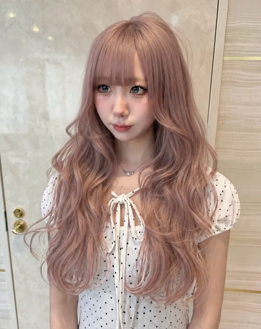 ロング カラー ヘアアレンジ ヘアカラー トリートメント 🌱巴結生🌿グレー ジュ☁️ミルクティーのヘアスタイル