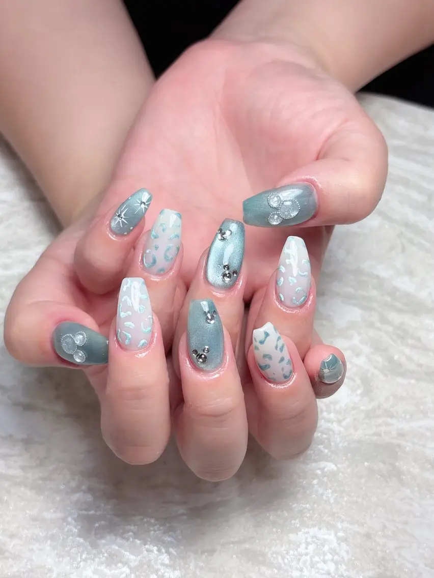 ネイル 💅ネイルハウス🏡 🎀TOMO🎀のネイルデザイン