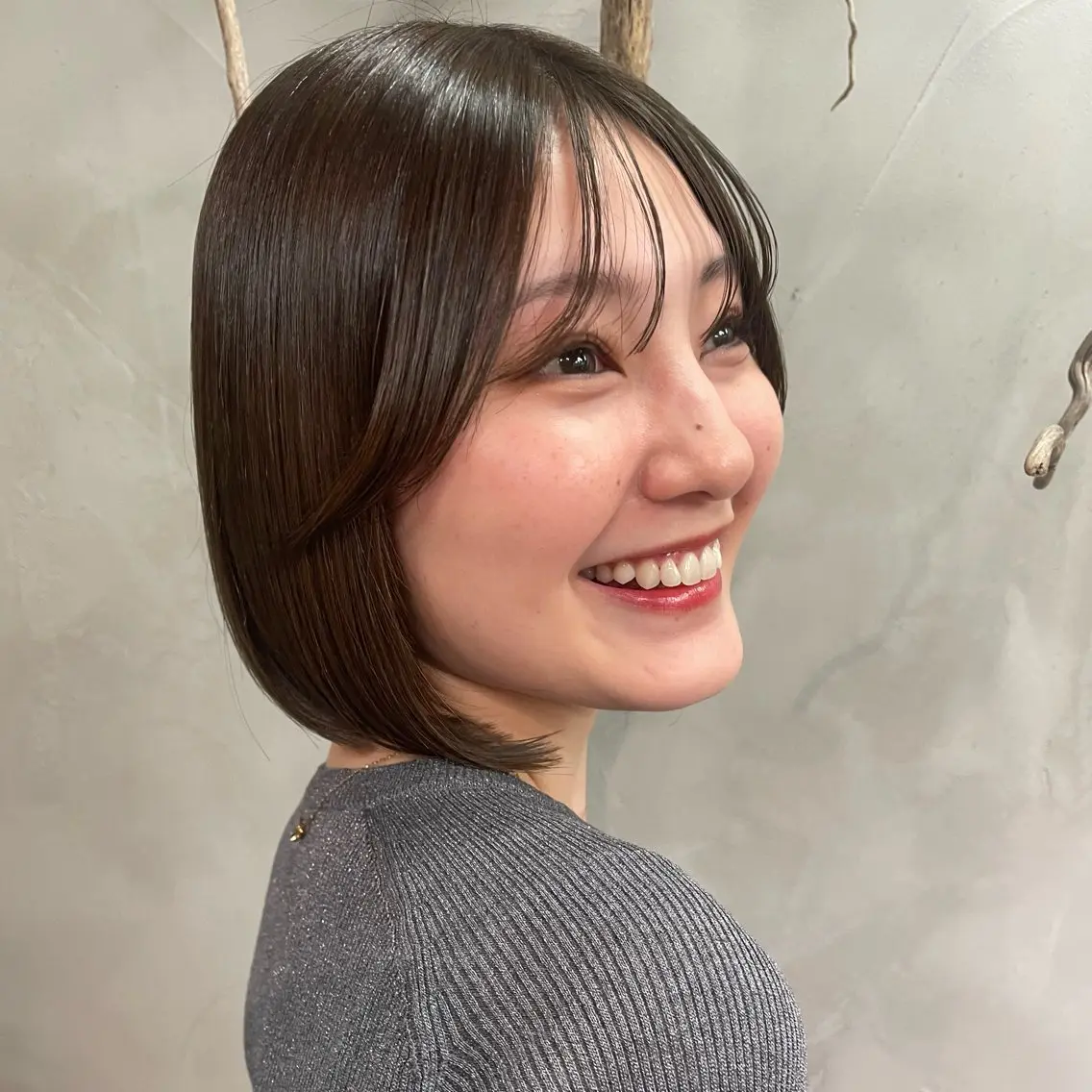 ショート カラー トリートメント 酸熱トリートメント カット ヘアカラー RorriM natsuのヘアスタイル