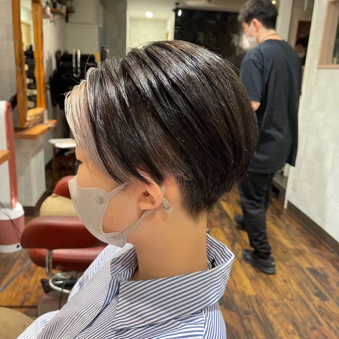 ショート カラー ミストバング ベージュカラー  フェイスフレーミング ホワイトベージュ カット ヘアカラー 縮毛髪質改善カケル 透明感カラー✨のヘアスタイル