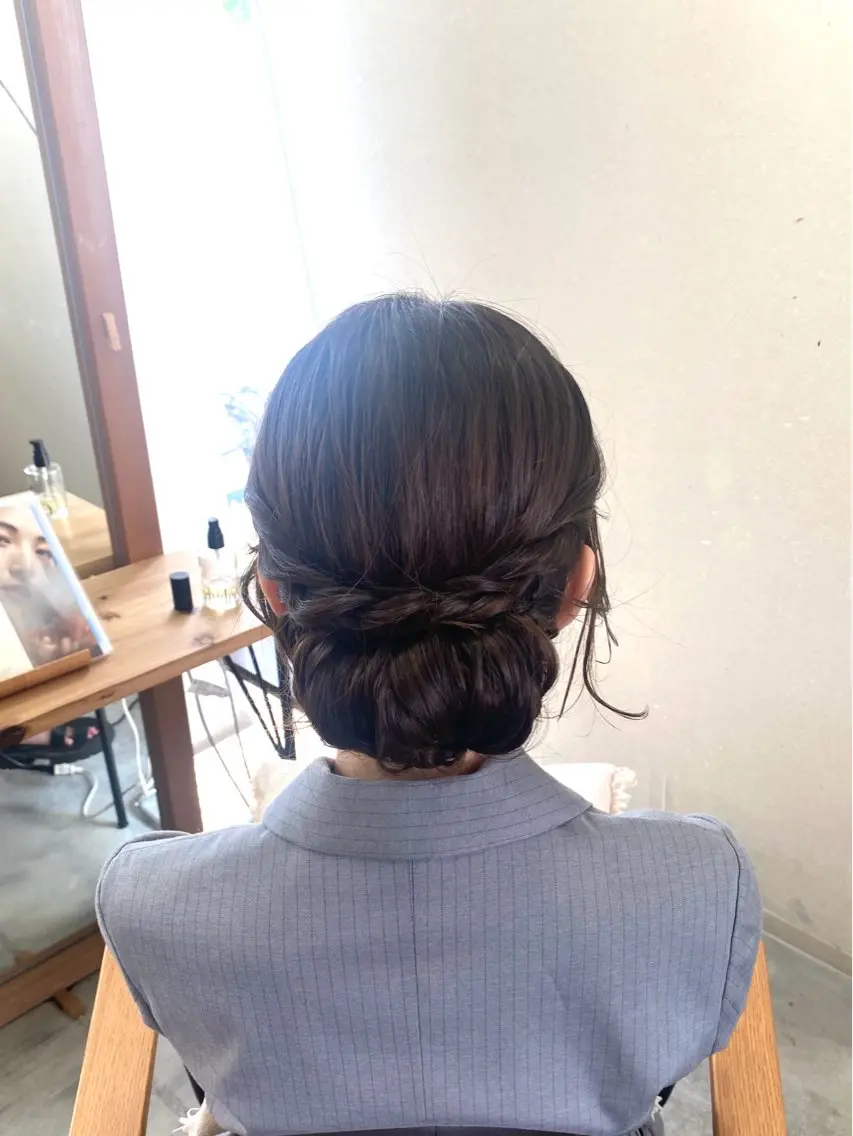 ヘアアレンジ ヘアセット 酸性ストレート/ブリ ーチなしWカラー河本のヘアスタイル