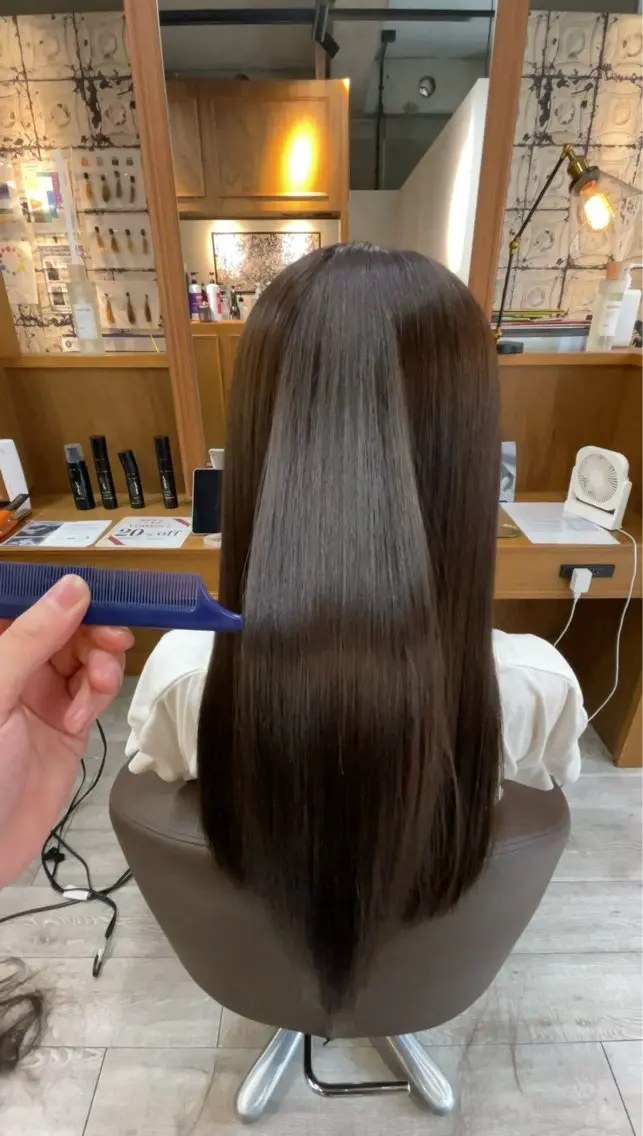 ロング ヘアカラー トリートメント れい|髪質改善| カラー|高槻|大阪のヘアスタイル