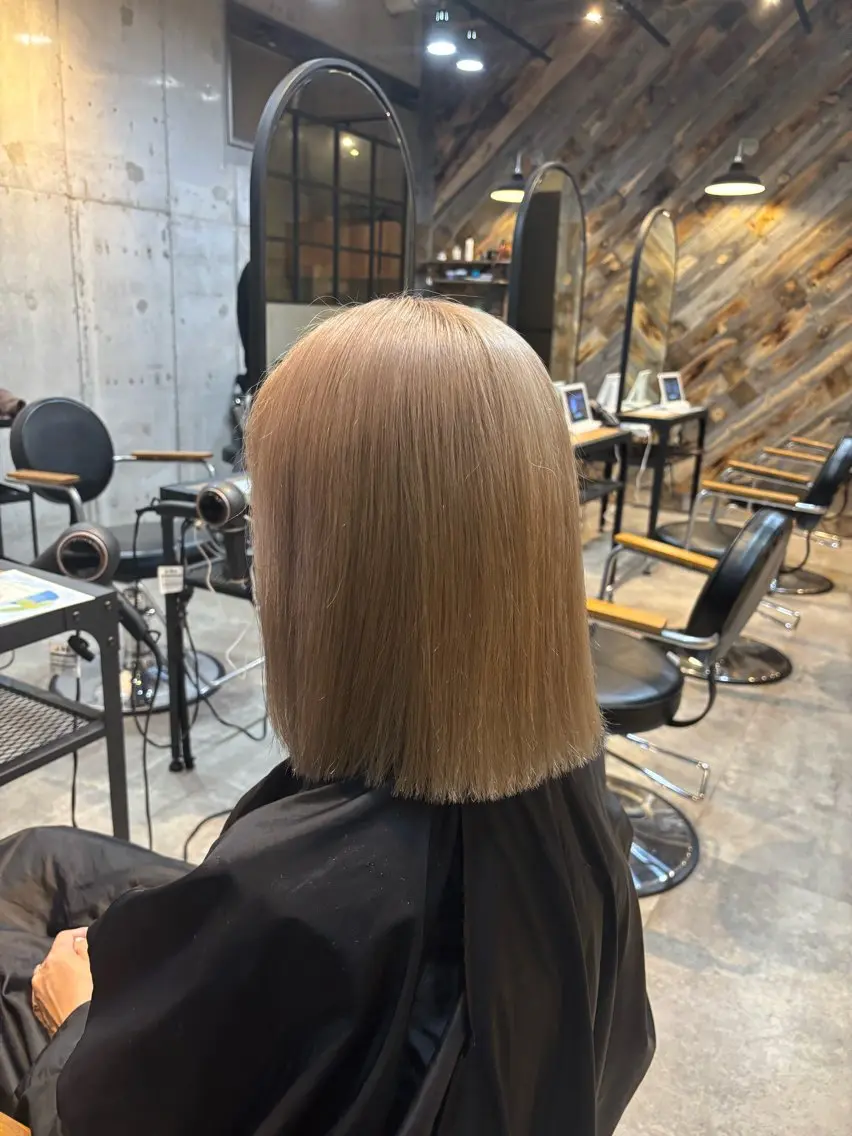 ショート カラー 吉田 光希のヘアスタイル