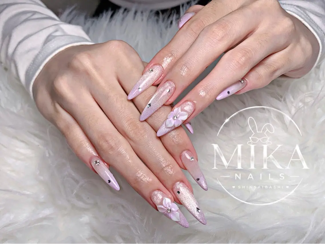 ネイル アートネイル チークネイル ドット フットネイル フレンチネイル ハンドネイル 🌷Luna Mika🌷のネイルデザイン