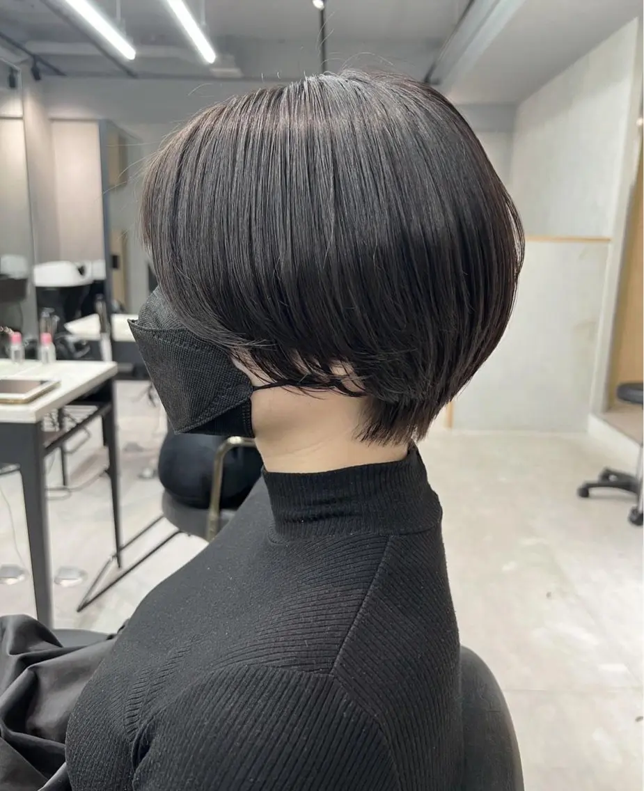 ショート 小森聖奈 韓国風レイヤーカットのヘアスタイル