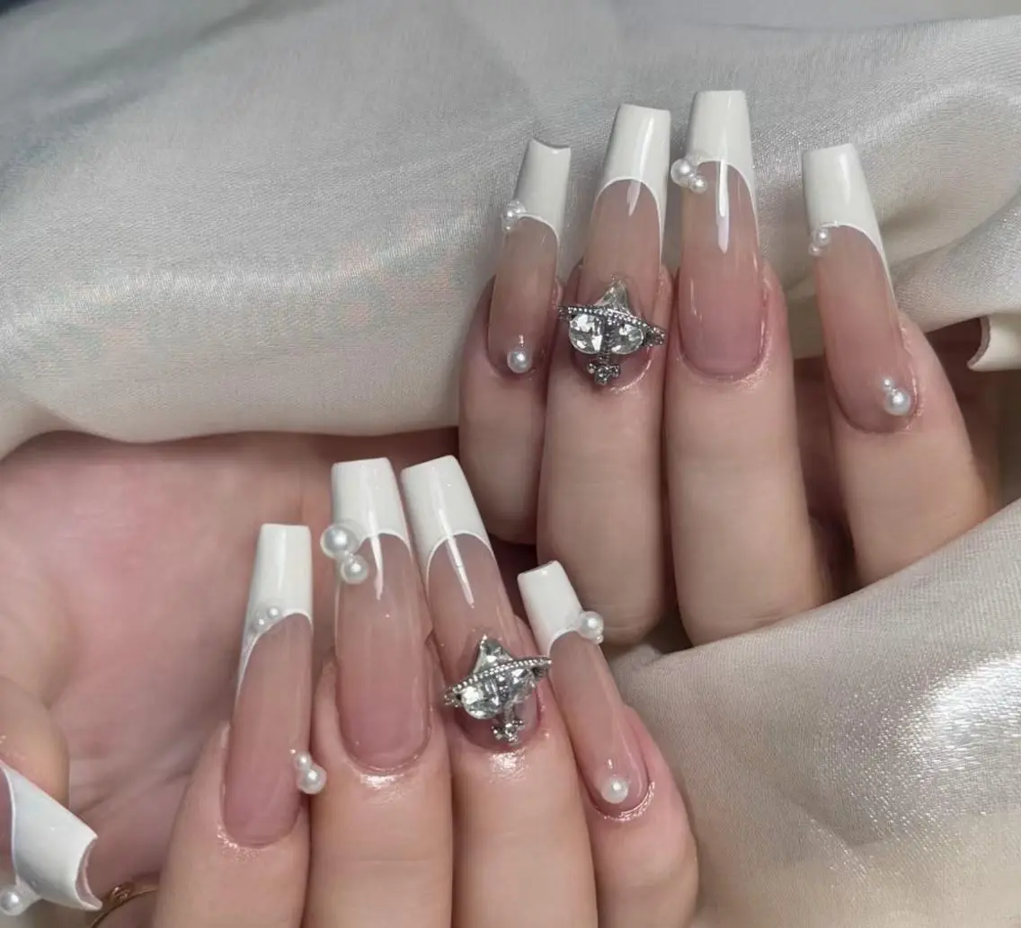 ネイル ハンドネイル ハンドケア 🍑 momo_nailのネイルデザイン