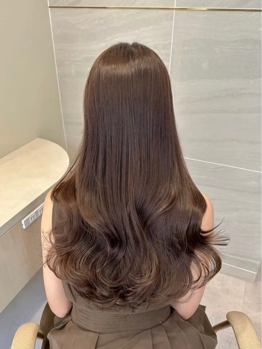 ロング カラー 似合わせカット 小顔カット 縮毛矯正 カット ヘアカラー 1日1名様限定 予約可能のヘアスタイル