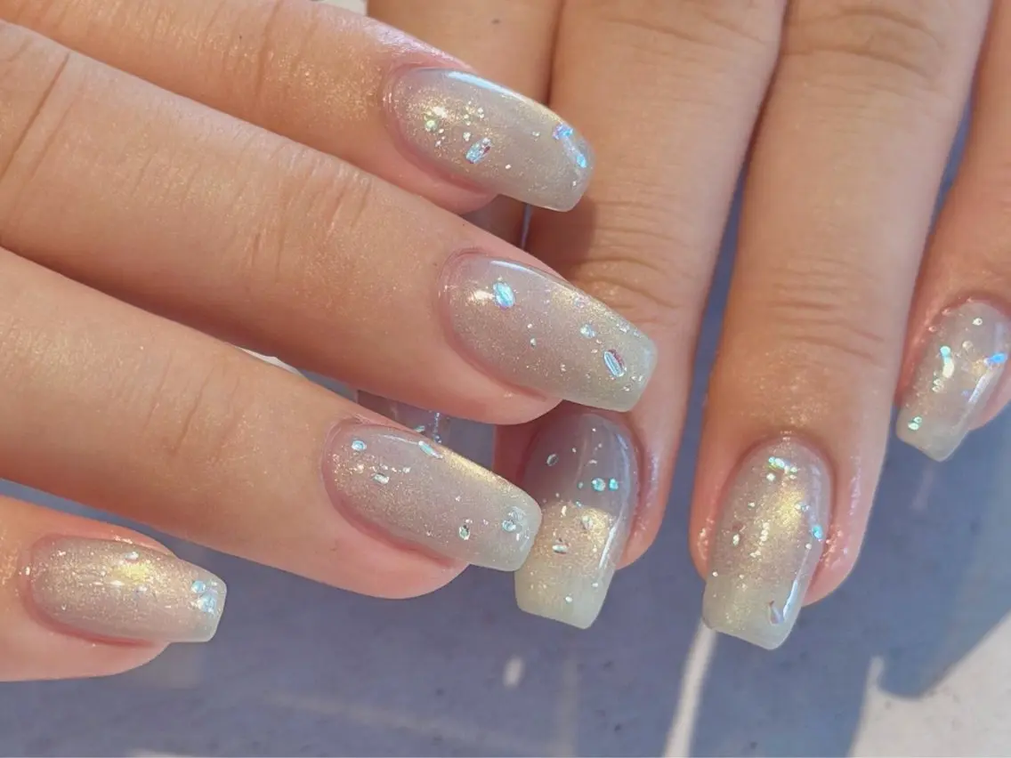 ネイル クリアネイル フラッシュネイル フラッシュマグ フレンチネイル マグネットネイル Luana nailのネイルデザイン
