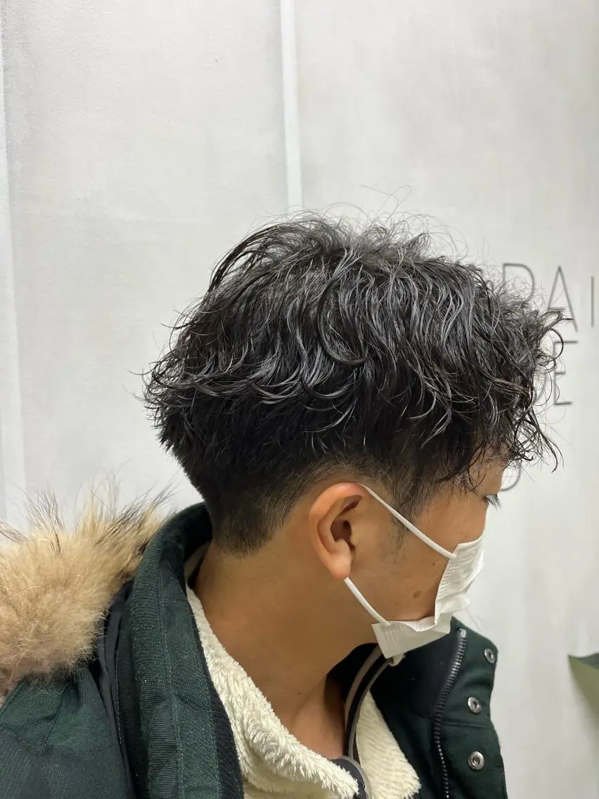 【☠️メンズ人気No.1☠️】🔵メンズカット➕パーマ🔵ツイスト、スパイラル、波巻き🆗の写真
