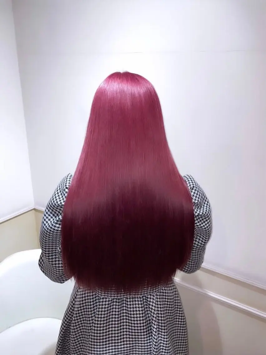 ロング カラー レッドカラー カット ヘアカラー トリートメント レイヤー/ブリーチ/ エクステ💫ひかるのヘアスタイル
