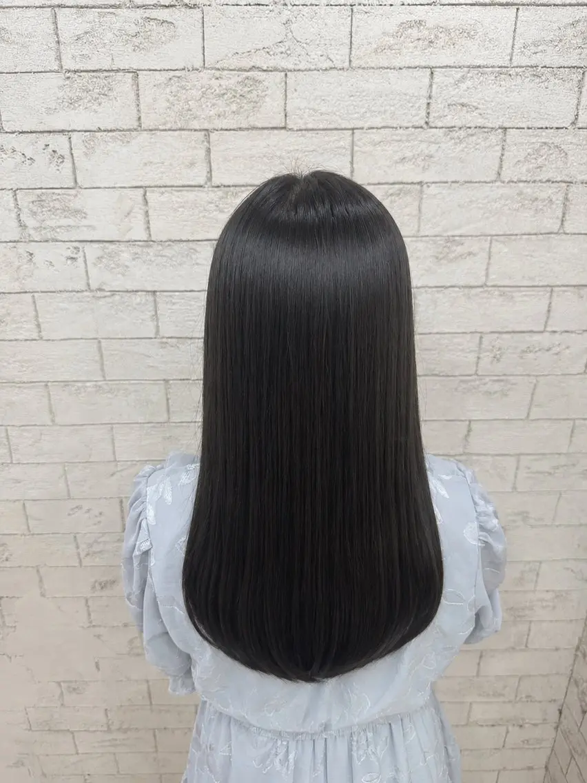 縮毛矯正 カラーモデル募集中 💙あみ🙌🏻のヘアスタイル