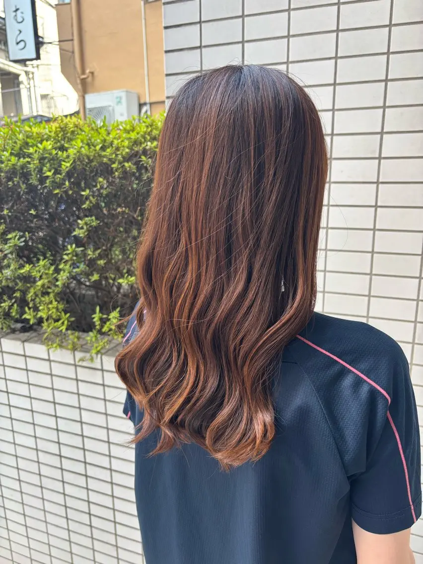 ロング カラー 森元 優衣のヘアスタイル