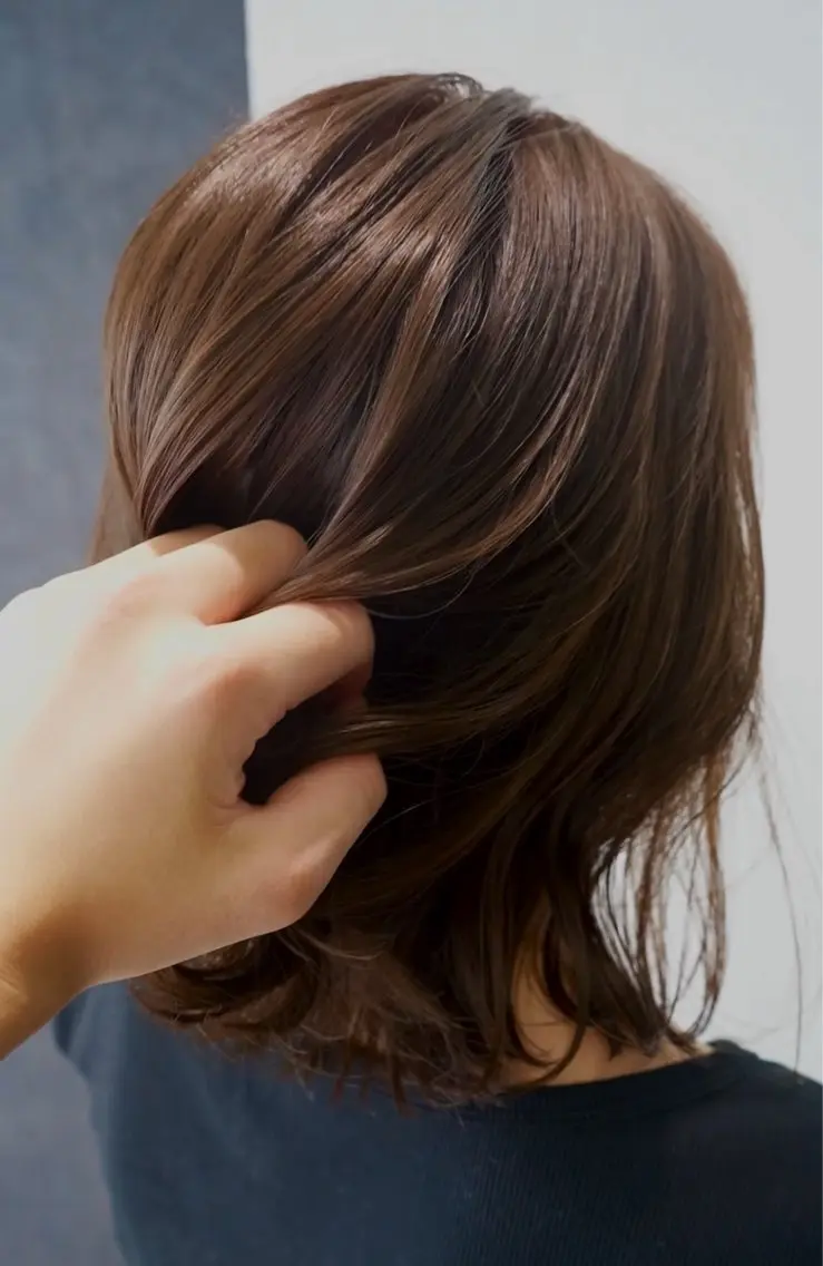 ミディアム カラー ブリーチ 透明感カラー ブリーチなしカラー ボブ/レイヤー /艶カラー/sakuのヘアスタイル