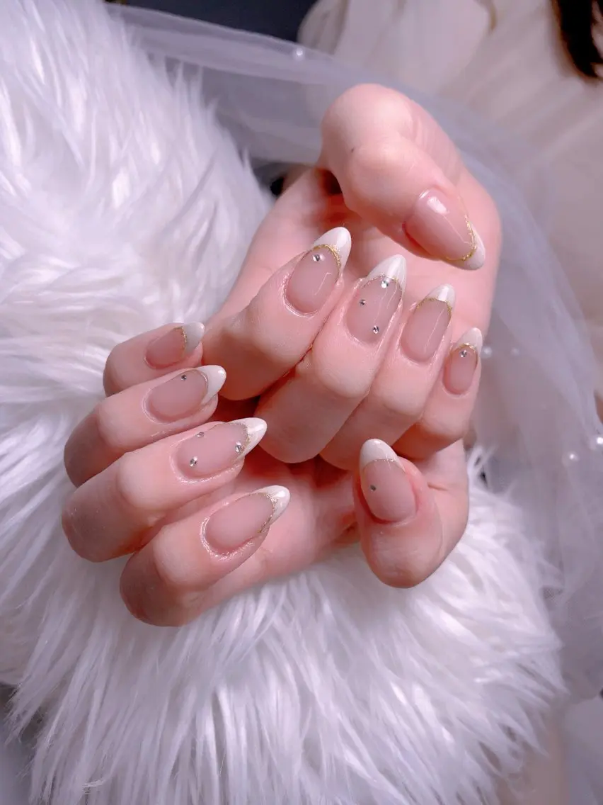 ネイル フレンチネイル cat‘s nail🐈⬛のネイルデザイン