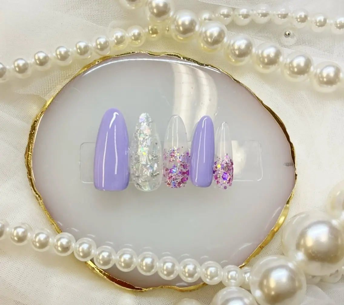 ネイル アートネイル フレンチネイル ジェルネイル ガラスフレンチ ハート Queeens nailのネイルデザイン