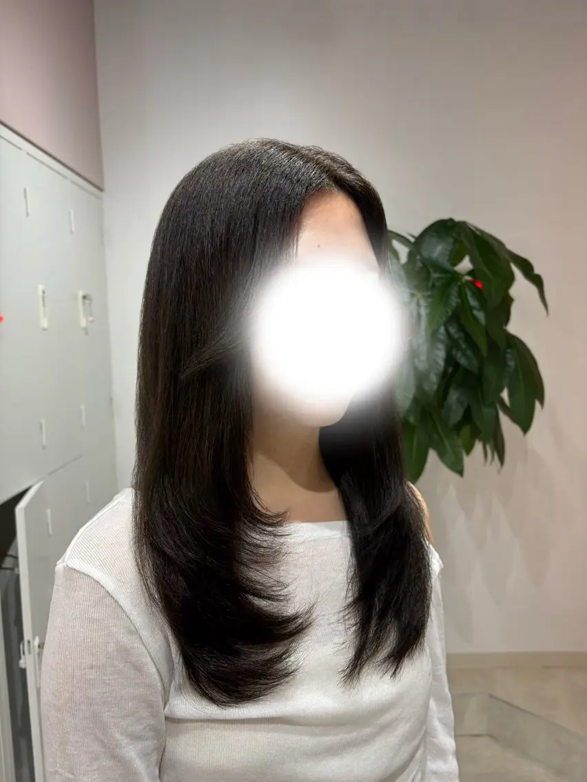 ロング レイヤーカット 縮毛矯正 カット ヘアカラー トリートメント NAOTO 吉祥寺髪質改善🍀のヘアスタイル