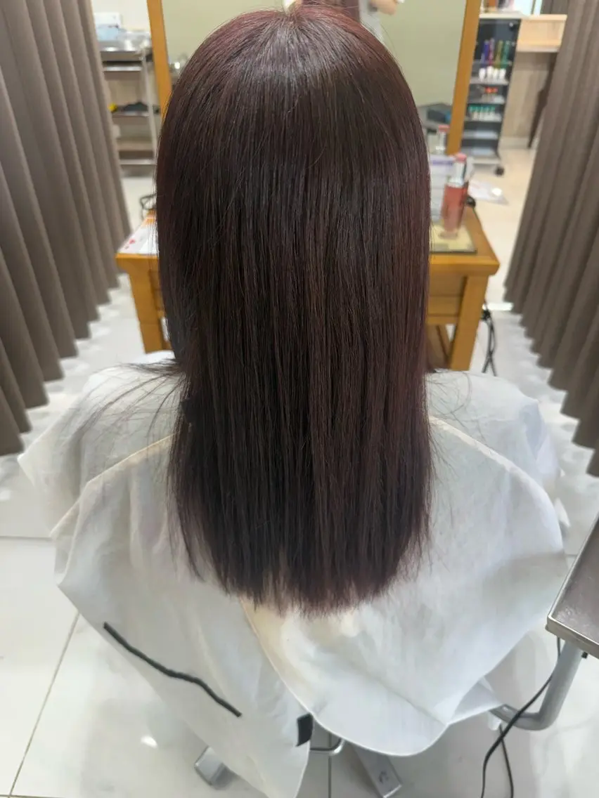 セミロング カラー ヘアカラー 青木 亜美のヘアスタイル