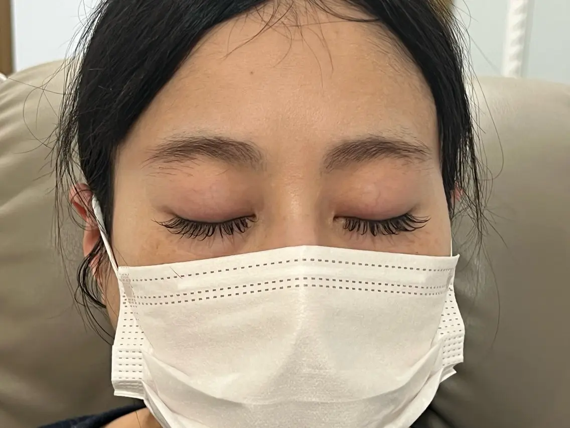 マツエク・マツパ 都築 奈未のヘアスタイル