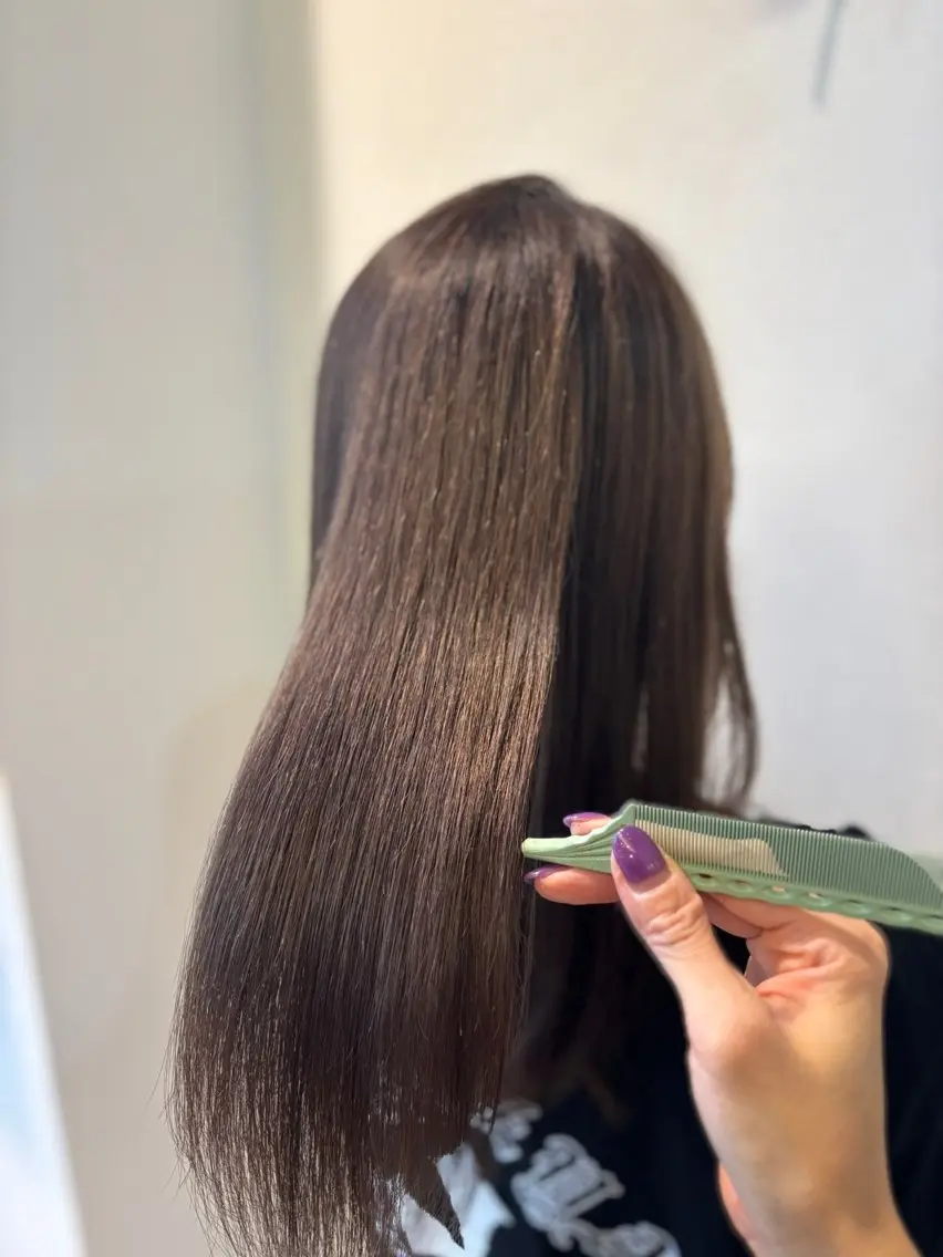 セミロング 佐竹 ゆりのヘアスタイル