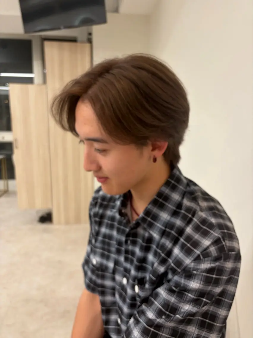 カラー メンズ メンズブリーチ ベージュカラー ブリーチ ヘアカラー ブリーチモデル募集中 YUWA...大宮のヘアスタイル