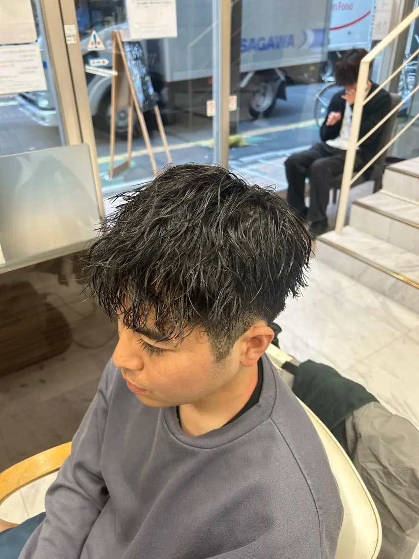 ショート パーマ メンズ メンズパーマ メンズツイストパーマ ツイストパーマ メンズパーマ 💈後閑和真💈のヘアスタイル