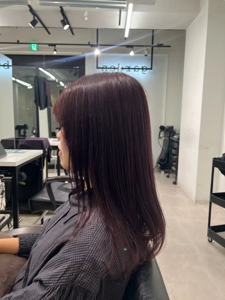 カラー kei/ショート /レイヤーカットのヘアスタイル
