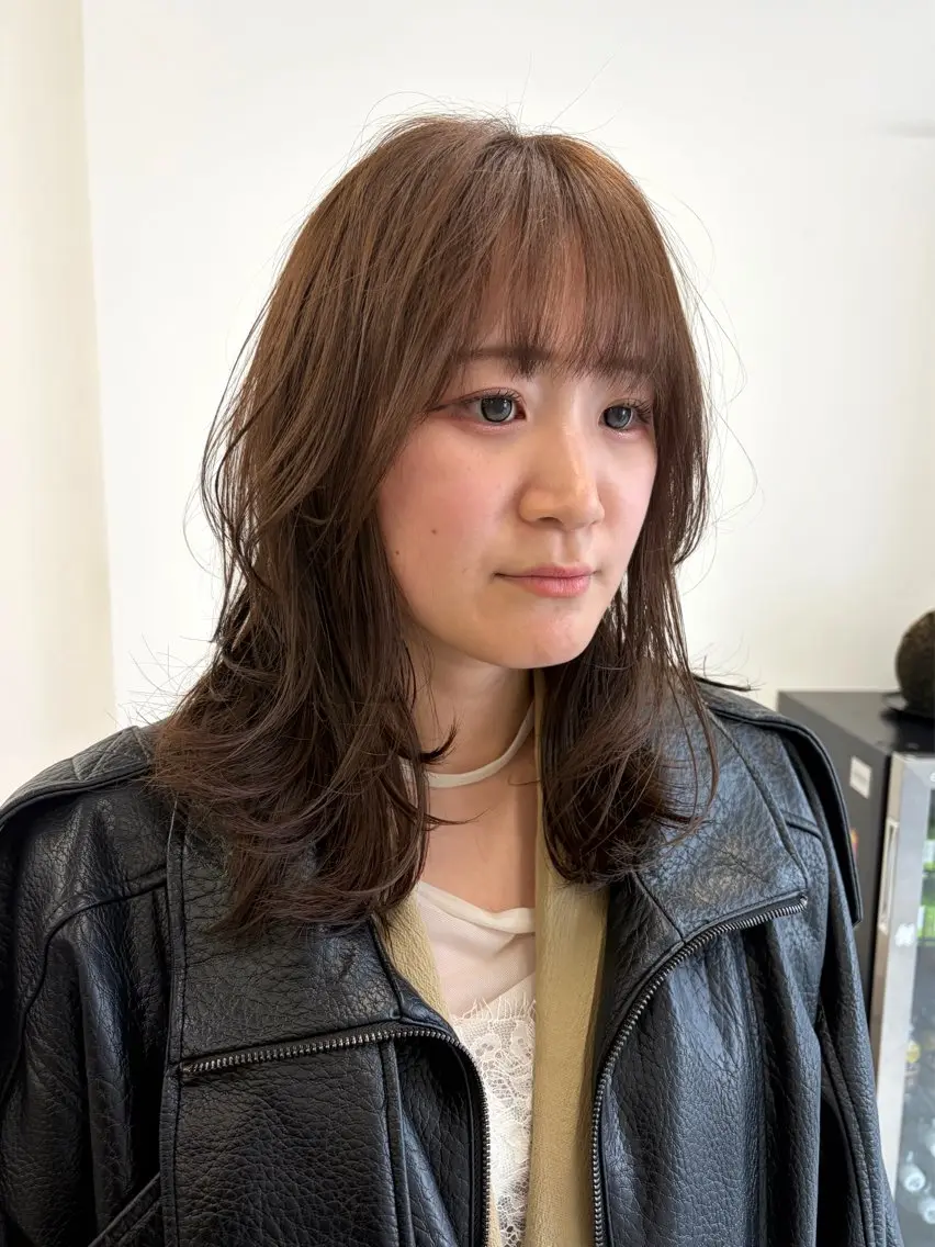 セミロング カラー ブラウンカラー 透明感カラー レイヤーカット カット ヘアカラー トリートメント cana 札幌レイヤースタイルのヘアスタイル