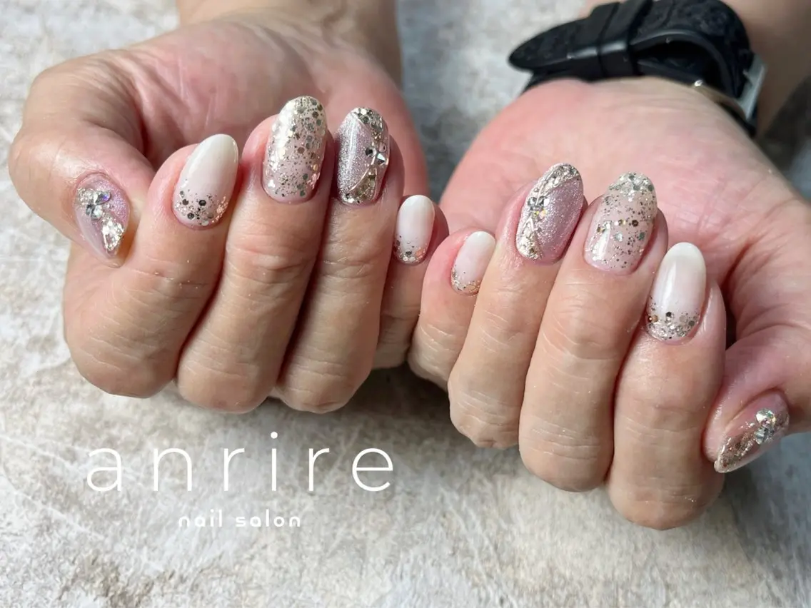 ネイル ラメ(グリッター) マグネットネイル ミラーネイル nailsalon anrireのネイルデザイン