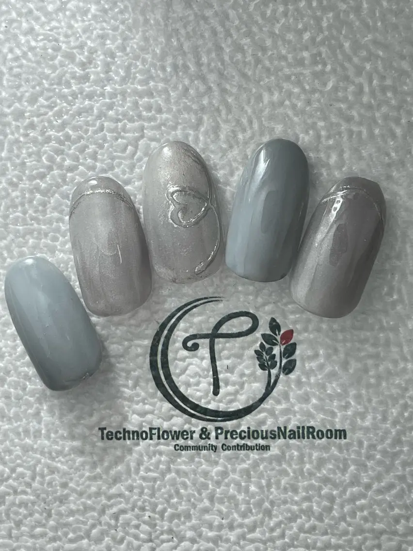 ネイル フラワーネイル ハンドネイル precious nail roomのネイルデザイン