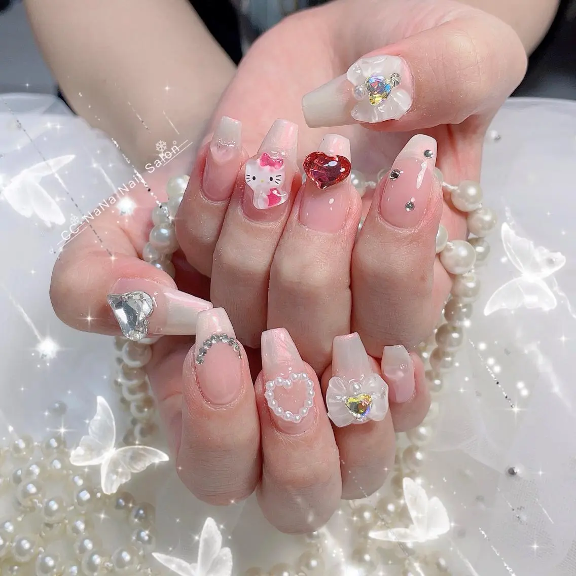 ネイル チークネイル フラッシュネイル ハート キラキラネイル 韓国ネイル ハンドネイル CCNaNaスカルプ 長さだし専門💎Yoのネイルデザイン