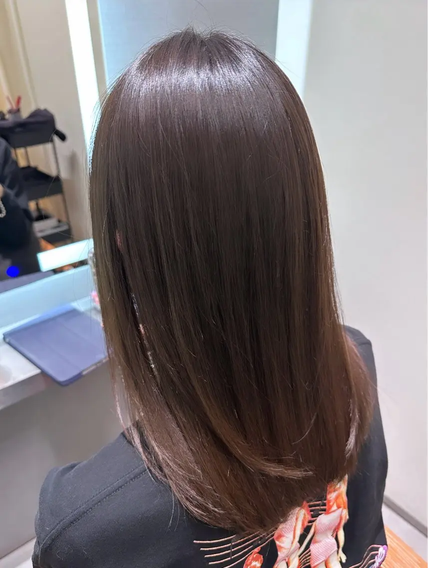 セミロング カラー ヘアアレンジ 透明感カラー グレージュ イルミナカラー 🇰🇷韓国スタイル レイヤー/ayanaのヘアスタイル