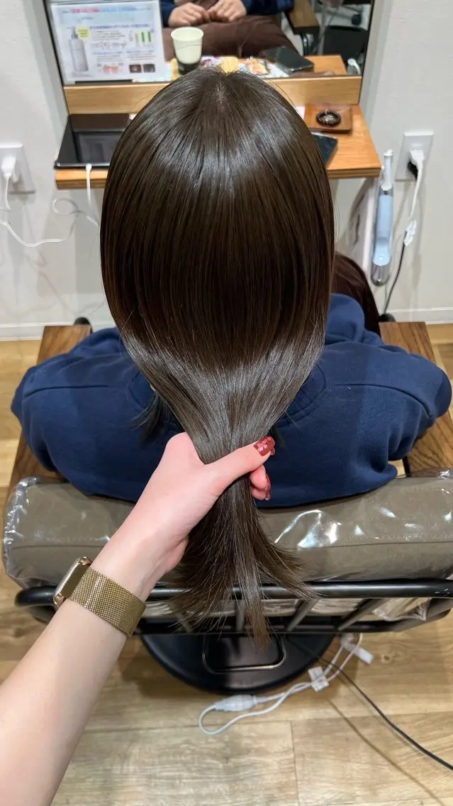 セミロング 磯山 彩芽🌛🌿のヘアスタイル