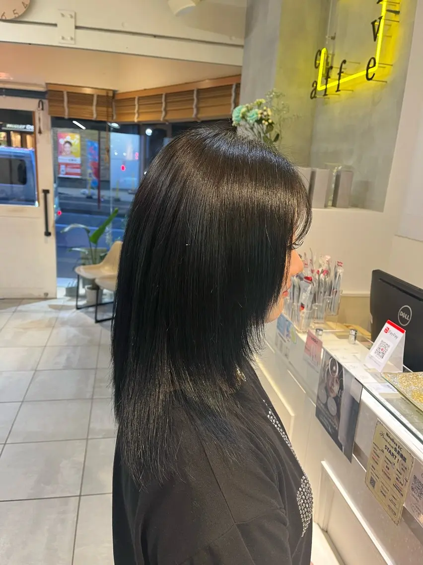 ミディアム 石川 心渚のヘアスタイル